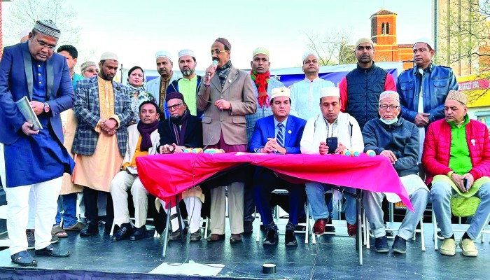 ব্রঙ্কসে খোলা আকাশের নিচে ব্যতিক্রমী ইফতার