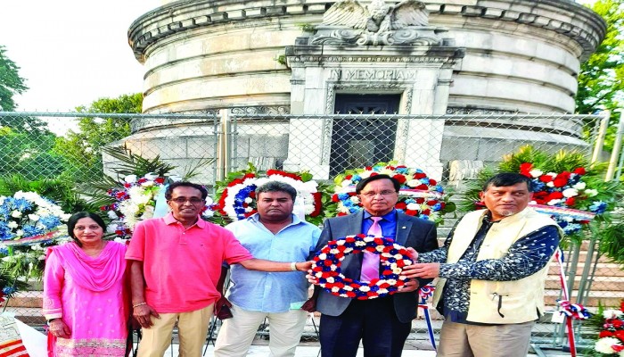মেমোরিয়াল ডে’তে সোলজার্স মনুমেন্টে বাঙালিদের প্রথম শ্রদ্ধাজ্ঞাপনে তিনবাংলা