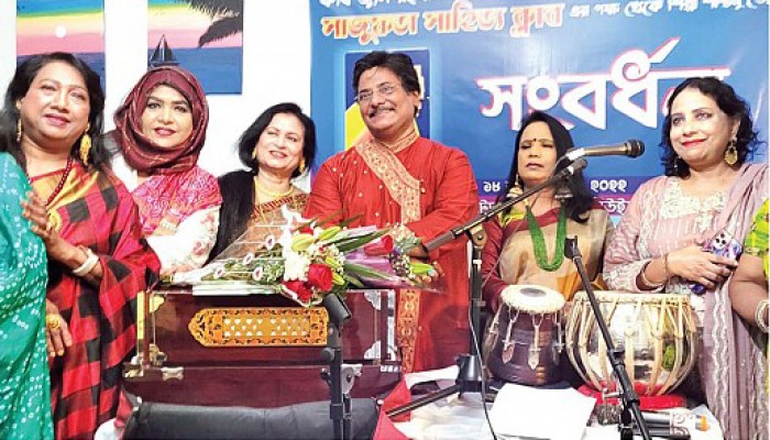 সাজুফতা সাহিত্য ক্লাবের সংবর্ধনা