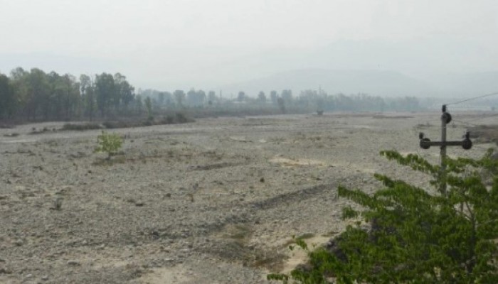 শুষ্ক মৌসুমের পুরো পানি  সরিয়েনিচ্ছে ভারত