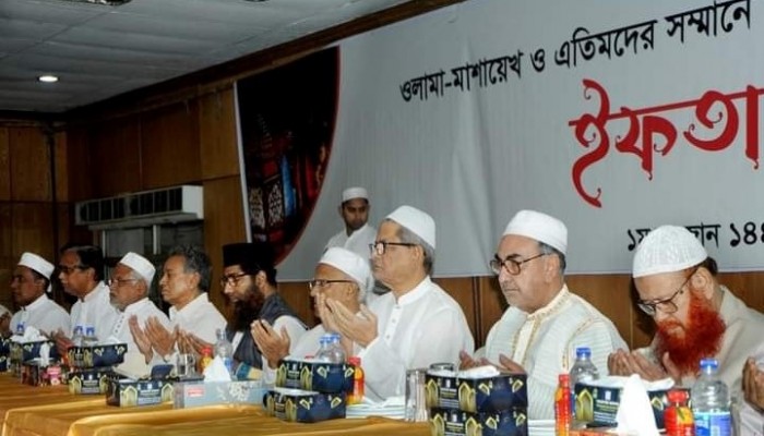 এতিম-ওলামা-মাশায়েখদের নিয়ে বিএনপির ইফতার