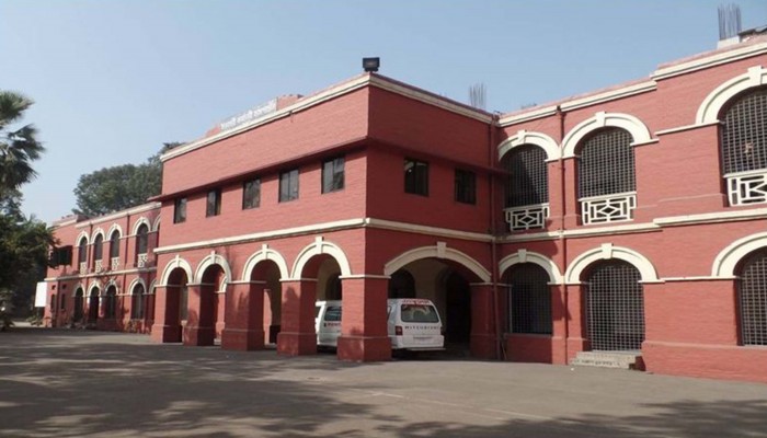 ব্রিটিশ রাজ স্টাইলে নির্মিত আরেকটি  ঐতিহ্য গুড়িয়ে দেয়া হলো