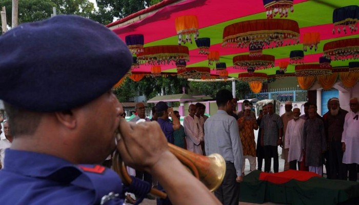ঈশ্বরদীতে সিপিবি নেতা শামছুজ্জামান সেলিম সমাহিত