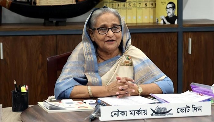 নির্বাচনী ইশতেহার নিয়ে দ্বারে দ্বারে গিয়ে নৌকায় ভোট চাওয়ার প্রধানমন্ত্রীর আহ্বান
