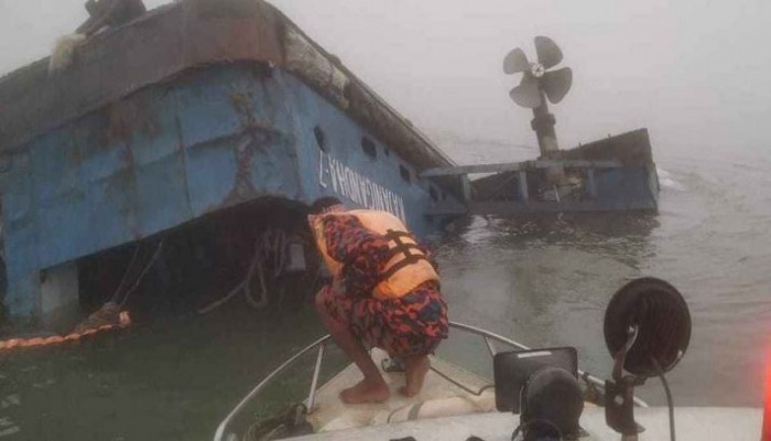 ফেরি রজনীগন্ধার নির্মাণত্রুটি ছিল কিনা তা অনুসন্ধানের দাবি