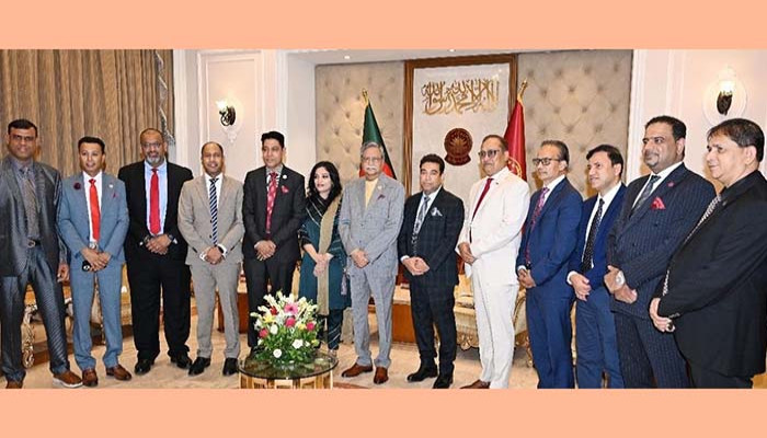 রাষ্ট্রপতির সঙ্গে এনআরবি ওয়ার্ল্ডের প্রতিনিধিদল
