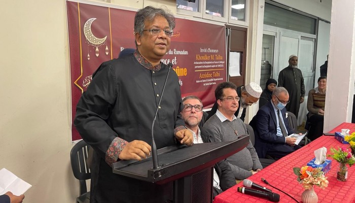 ফ্রান্সে বাংলাদেশ কমিউনিটি মসজিদ ও ইসলামিক সেন্টারের ইফতার মাহফিল অনুষ্ঠিত