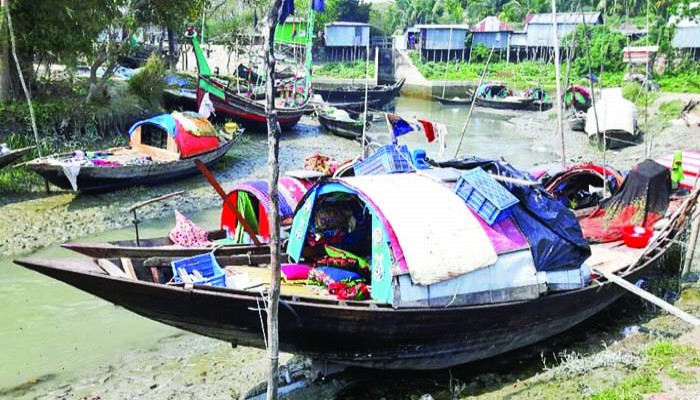 ভোলা ও আশপাশে সাগরে দুই মাস মাছ ধরা নিষেধ