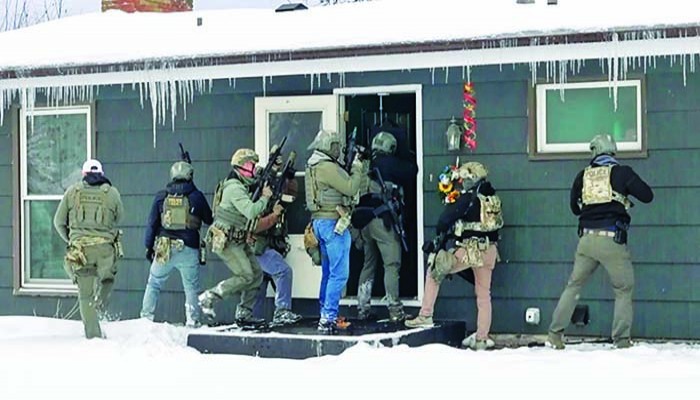 অভিবাসন দমন ও জালিয়াতি তদন্তে নামছে প্রায় ২ হাজার এজেন্ট