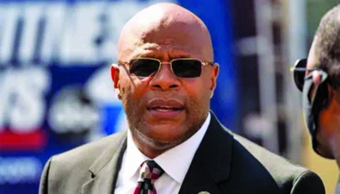 দুর্নীতির অভিযোগে সাবেক মেয়রের সহকারী টনি হারবার্ট গ্রেপ্তার