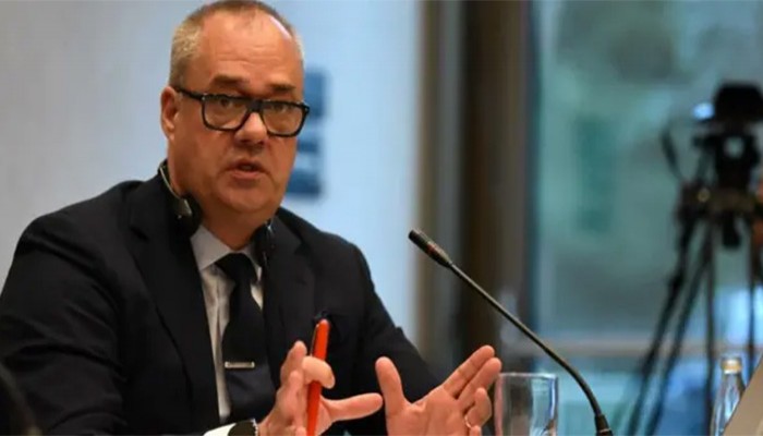 আইনজীবীর টবি ক্যাডম্যামের মেয়াদ শেষে পদত্যাগ