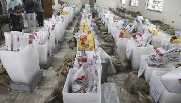 নির্বাচন নিয়ে পিছু ছাড়ছে না শঙ্কা