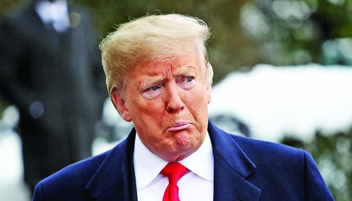 ঝুলে গেল ট্রাম্পের ২ হাজার ডলারের ট্যারিফ ডিভিডেন্ড চেক পরিকল্পনা