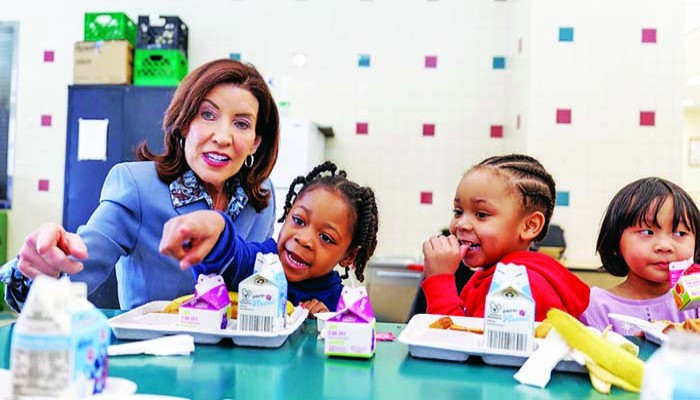 নিউ ইয়র্কে ৬ মাসে ২৭৫ মিলিয়নের বেশি ফ্রি স্কুল মিল পরিবেশন