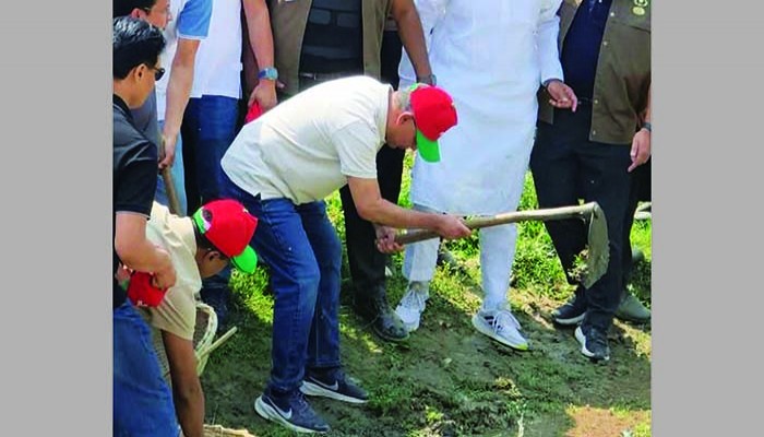 তারেক রহমানের ম্যাজিক কর্মসূচিতে মুগ্ধ মানুষ