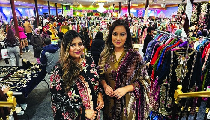 ঈদ বাজার : নারীদের প্রাণবন্ত আয়োজন