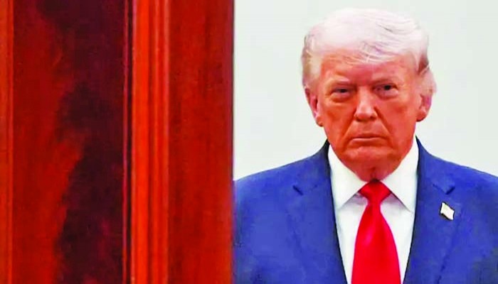 ট্রাম্পের ‘প্রেইজ বি টু আল্লাহ’ পোস্টে তোলপাড়