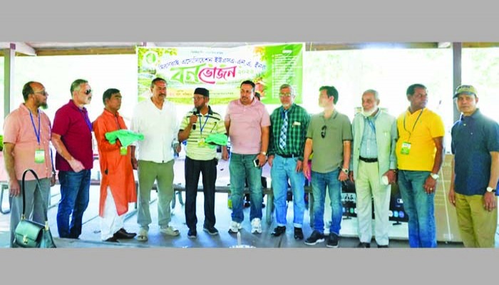 বিপুল উৎসাহ-উদ্দীপনায় মিরসরাই অ্যাসোসিয়েশনের বনভোজন