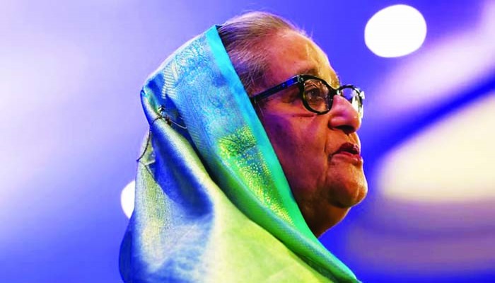 নেতৃত্ব হারানোর ভয়ে শেখ হাসিনা গর্জন করছেন?