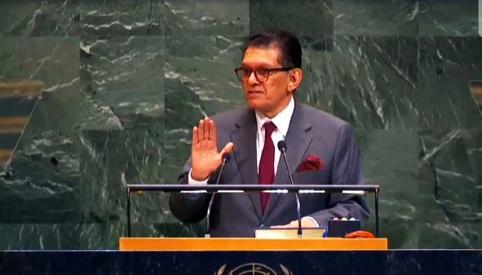 জাতিসংঘ সাধারণ পরিষদে প্রেসিডেন্টের দায়িত্ব নিলেন ড. খলিলুর রহমান
