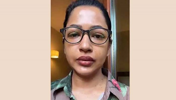 ‘এটার শেষ দেখে ভেনিস ছাড়ব’